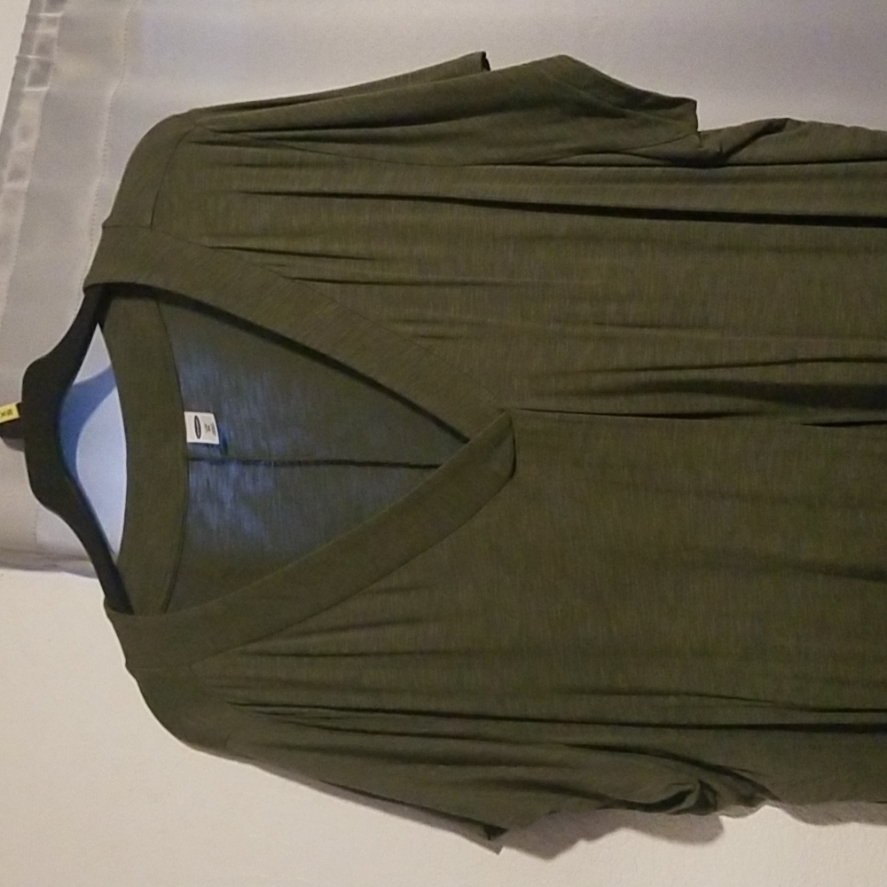 Top - Picture 3 of 3
